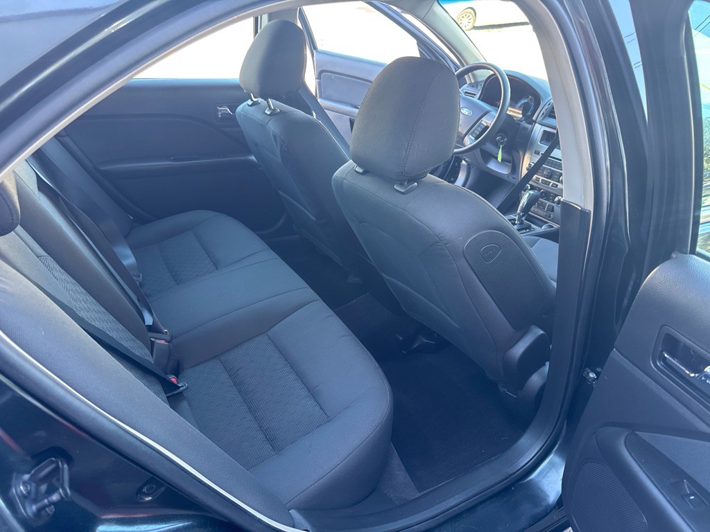 2010 Ford Fusion Image 19