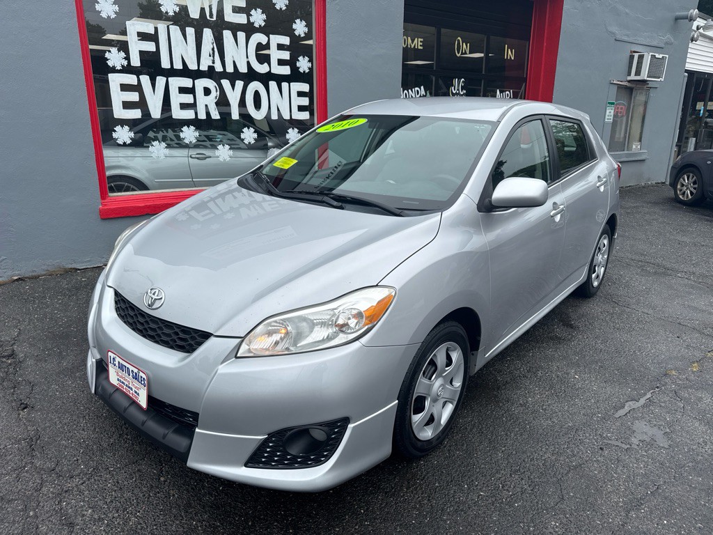 2010 Toyota Matrix Image 1