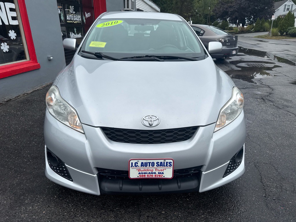 2010 Toyota Matrix Image 2