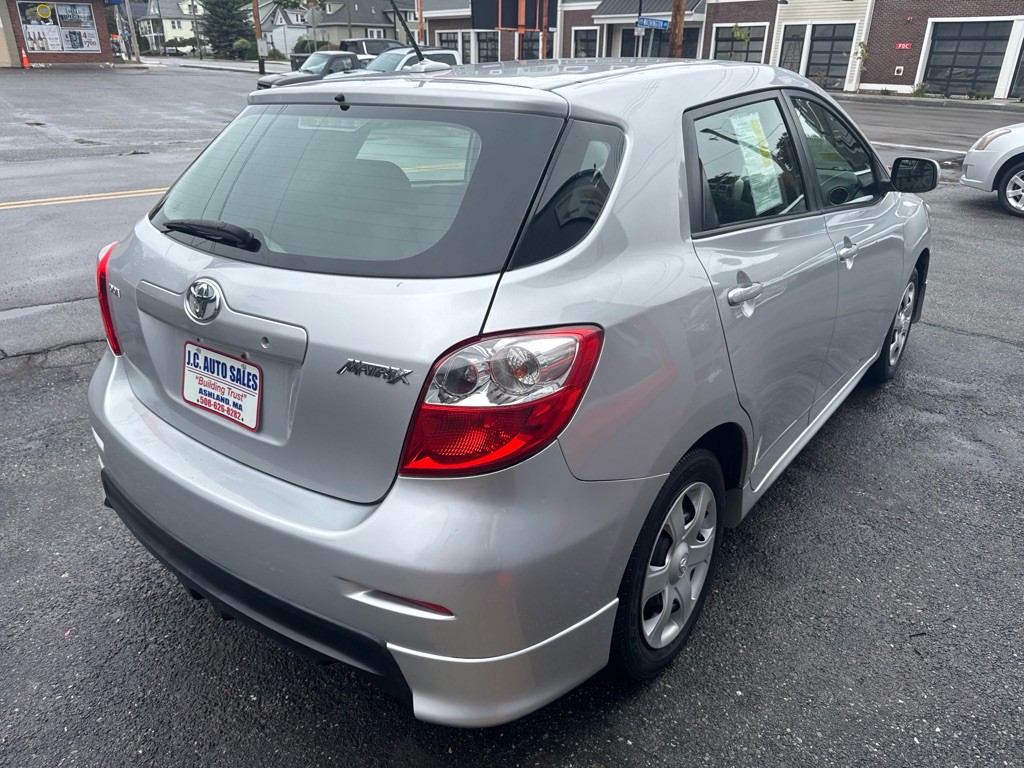 2010 Toyota Matrix Image 4