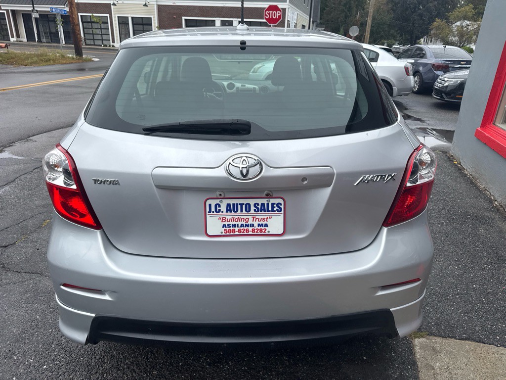 2010 Toyota Matrix Image 5