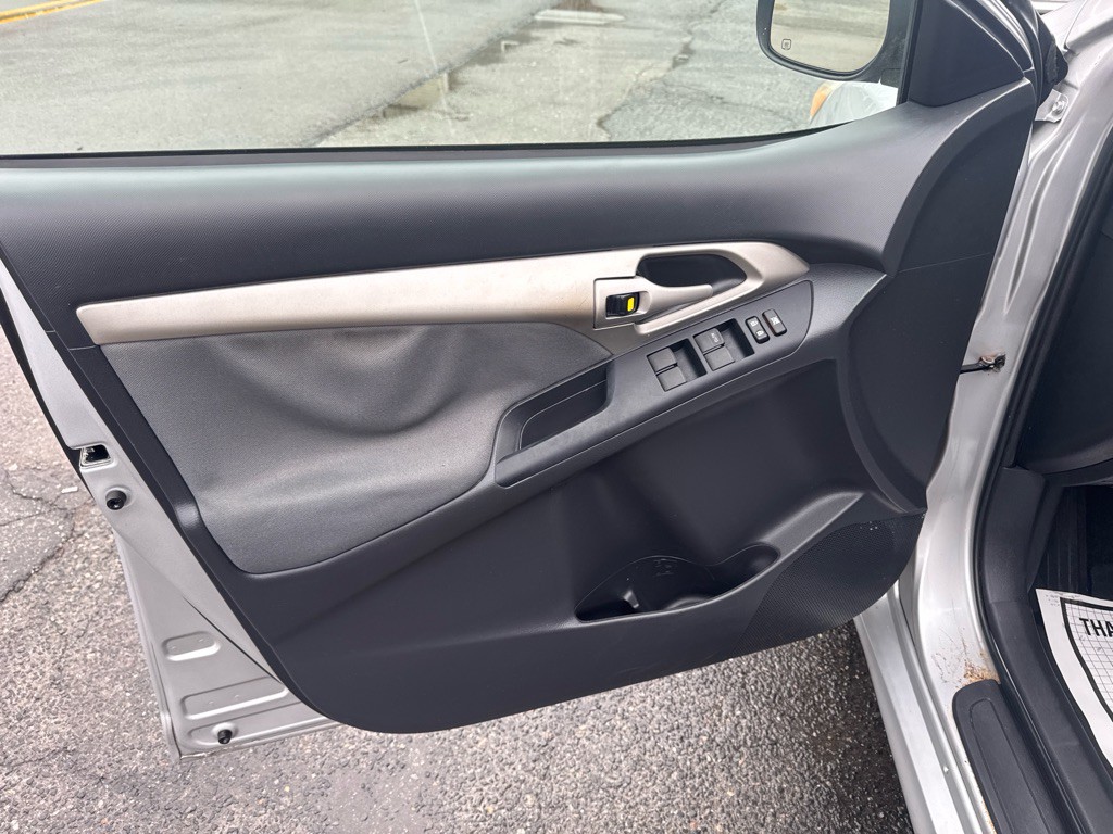 2010 Toyota Matrix Image 14