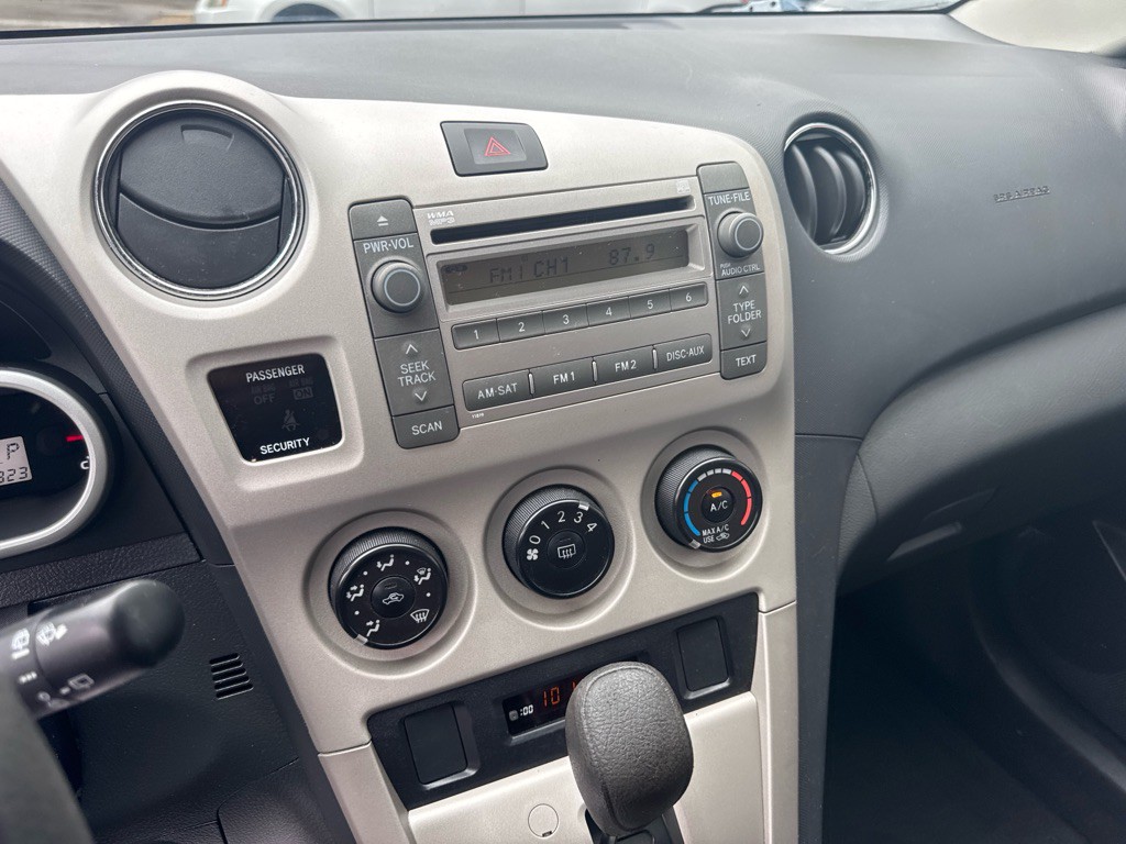 2010 Toyota Matrix Image 26