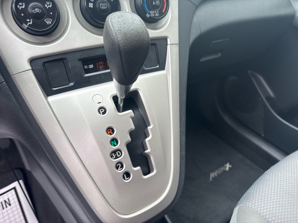 2010 Toyota Matrix Image 27