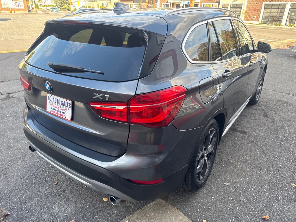 2016 BMW X1 Image 4