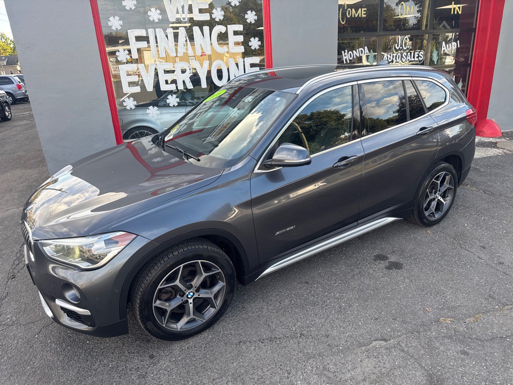 2016 BMW X1 Image 8