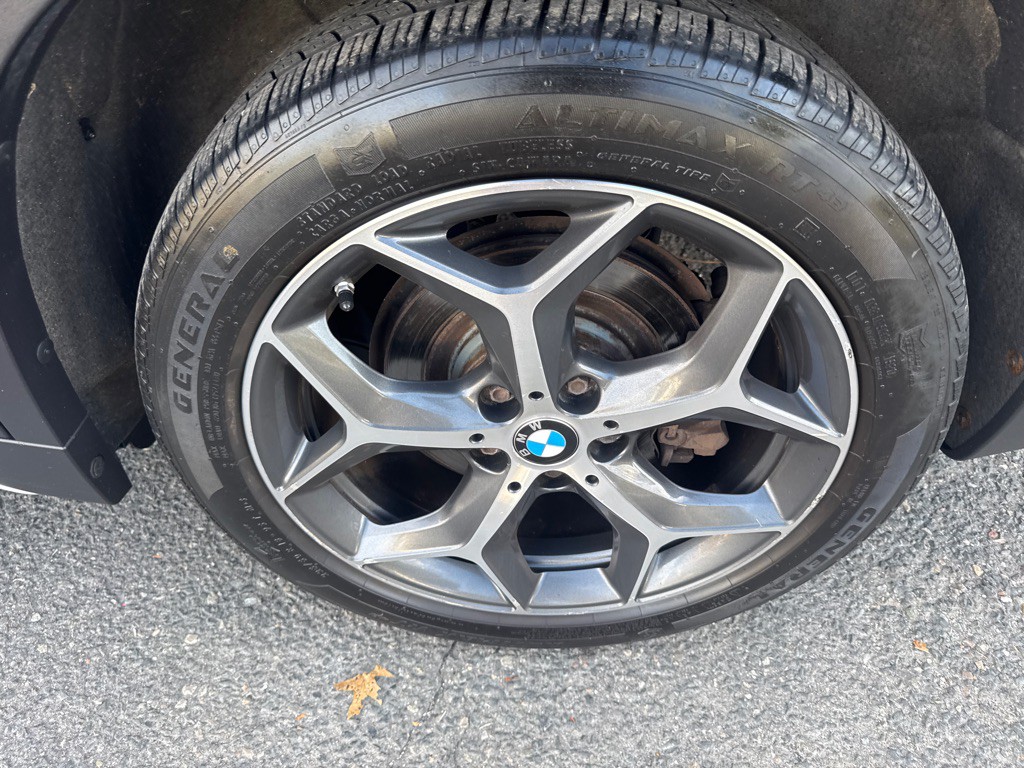 2016 BMW X1 Image 11