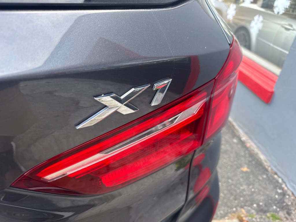 2016 BMW X1 Image 25