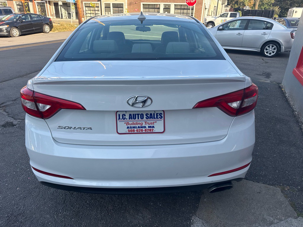 2017 Hyundai Sonata Image 5