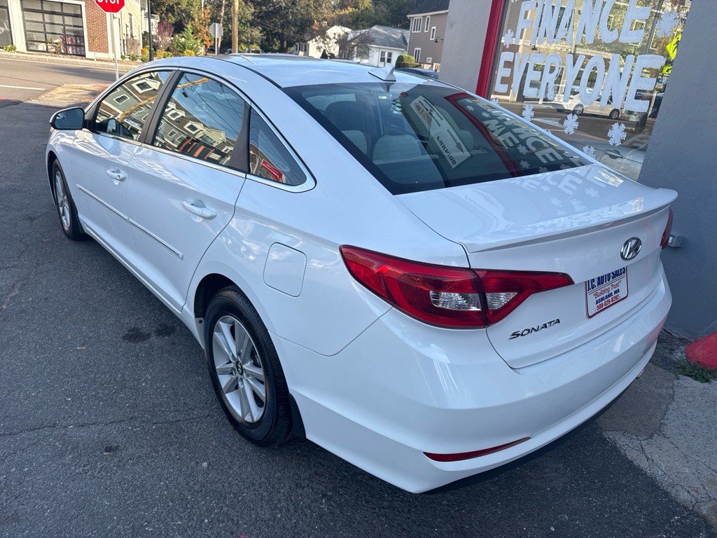 2017 Hyundai Sonata Image 6