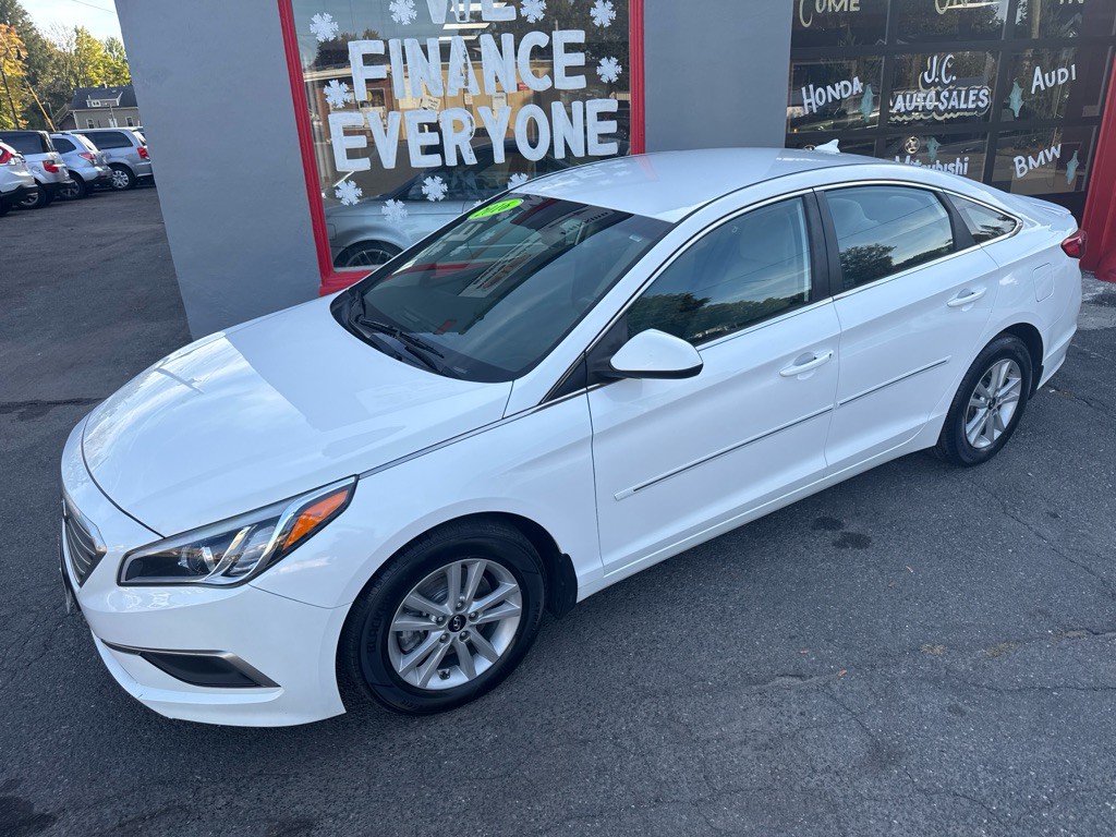 2017 Hyundai Sonata Image 8