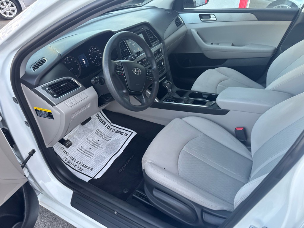2017 Hyundai Sonata Image 13
