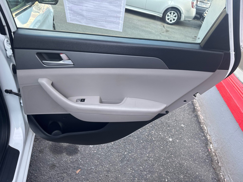 2017 Hyundai Sonata Image 20