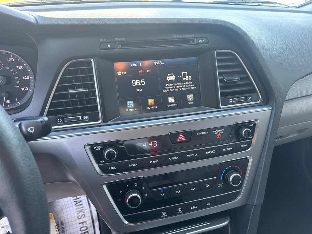2017 Hyundai Sonata Image 23