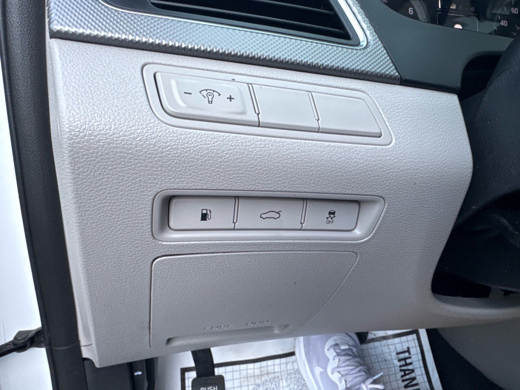 2017 Hyundai Sonata Image 28