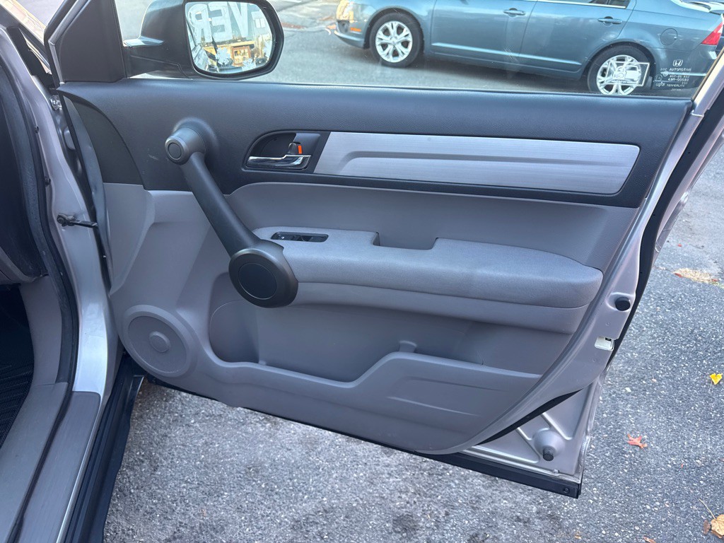 2011 Honda CR-V Image 20