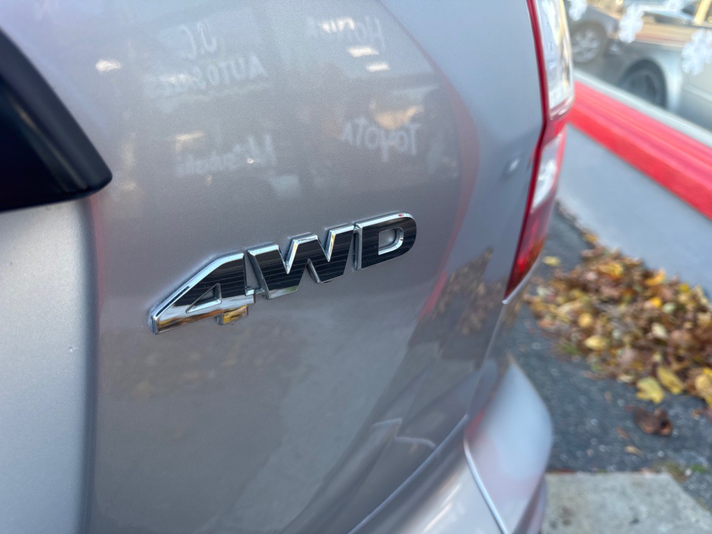 2011 Honda CR-V Image 24