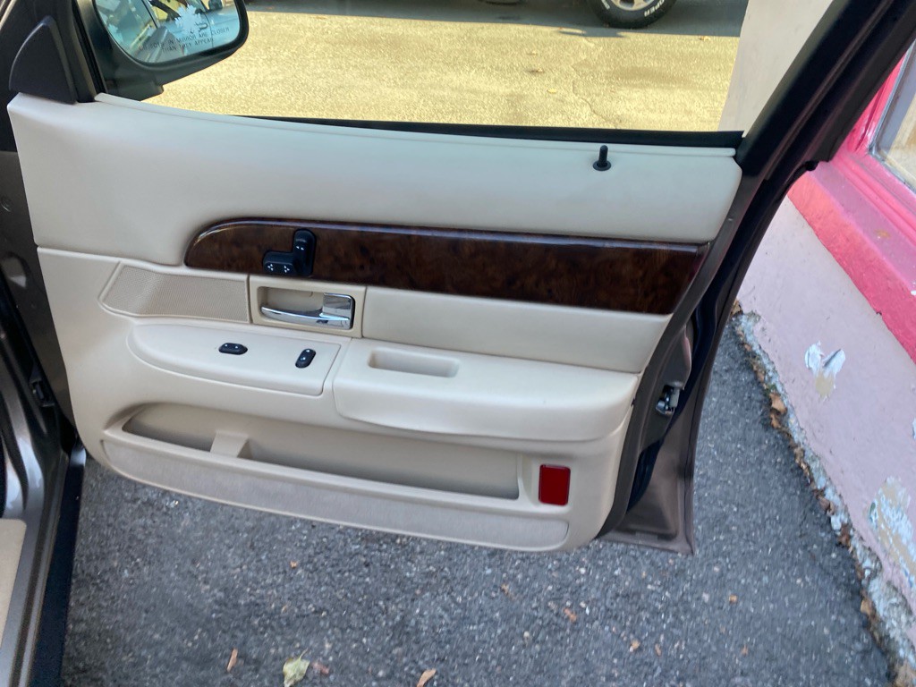 2006 Mercury Grand Marquis Image 18