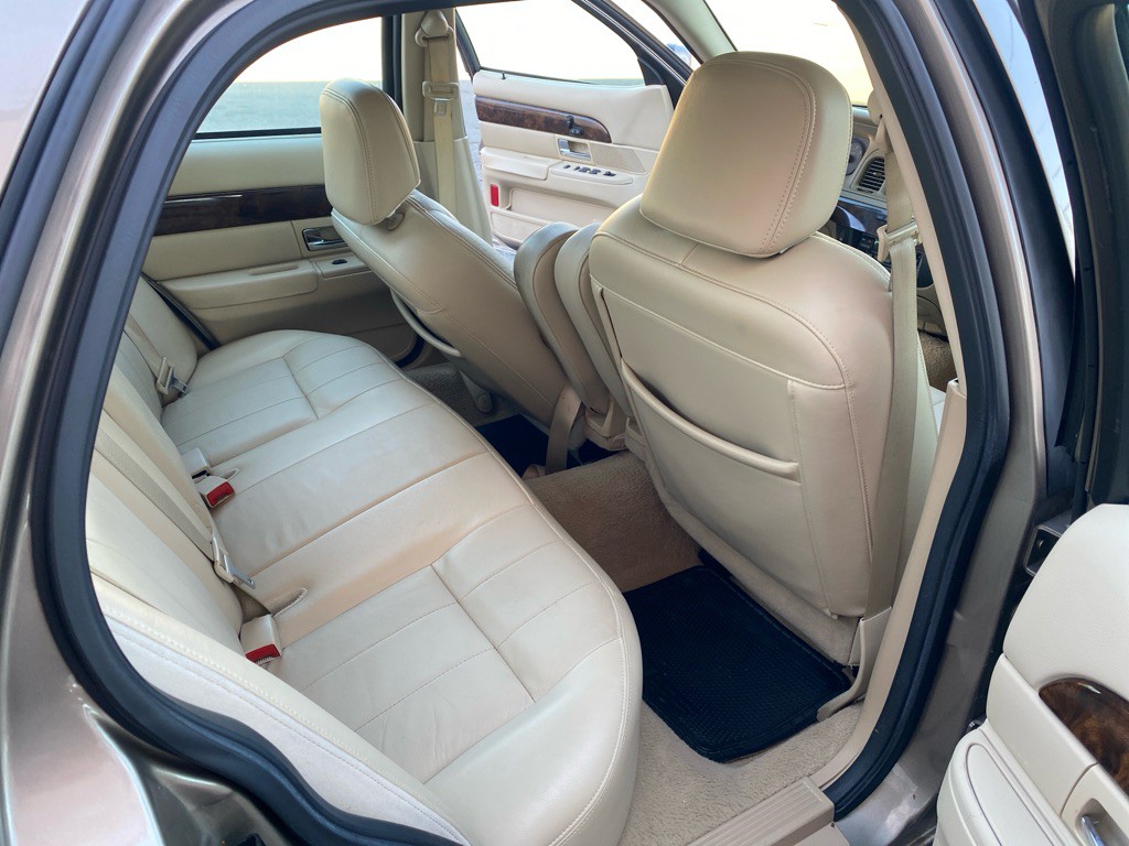 2006 Mercury Grand Marquis Image 19