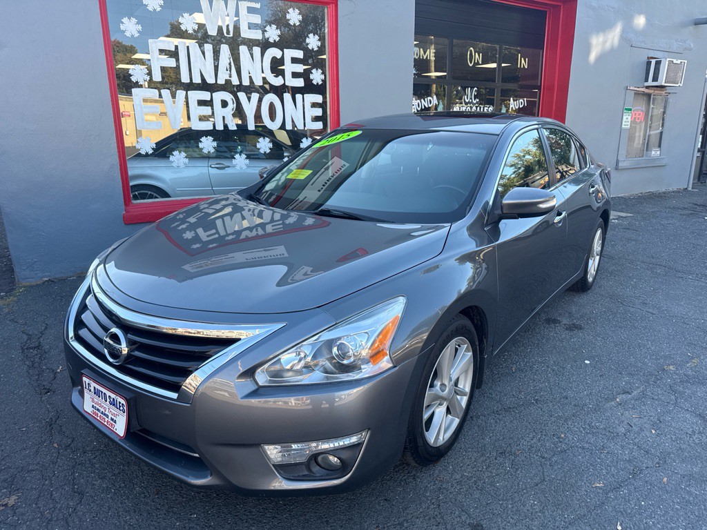 2015 Nissan Altima Image 1