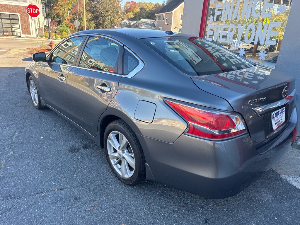 2015 Nissan Altima Image 6