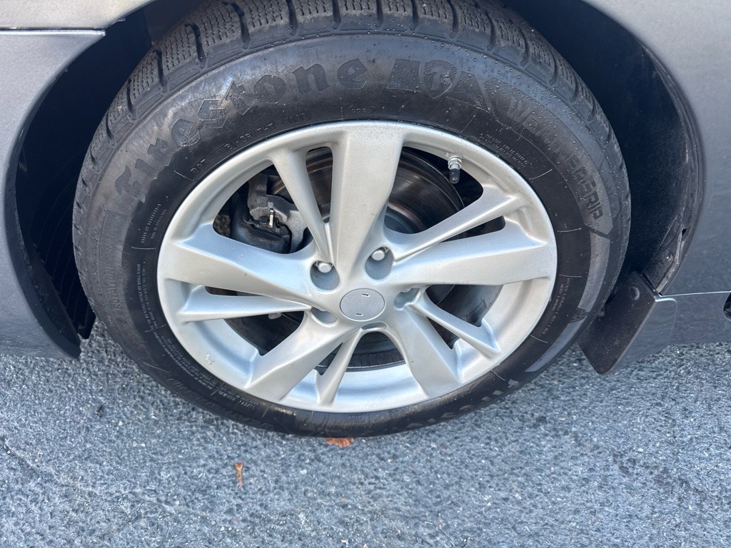 2015 Nissan Altima Image 10