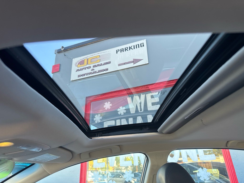 2015 Nissan Altima Image 31