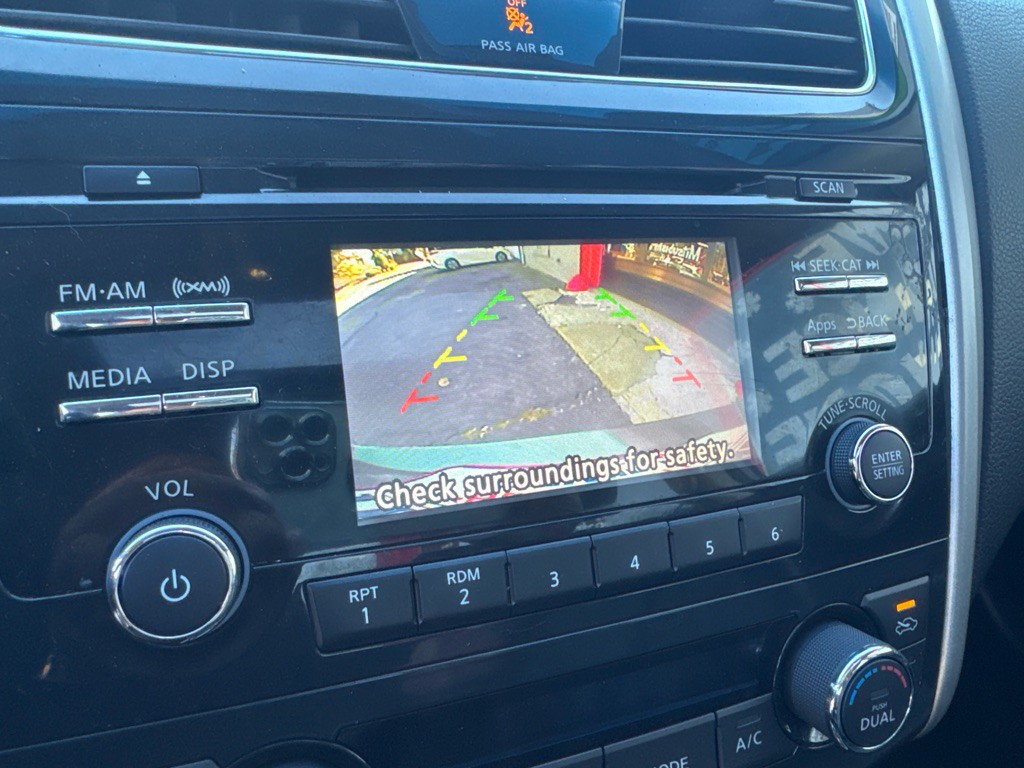2015 Nissan Altima Image 33