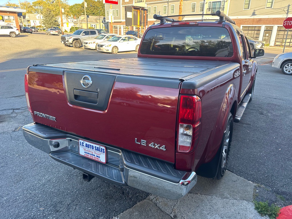 2010 Nissan Frontier Image 4