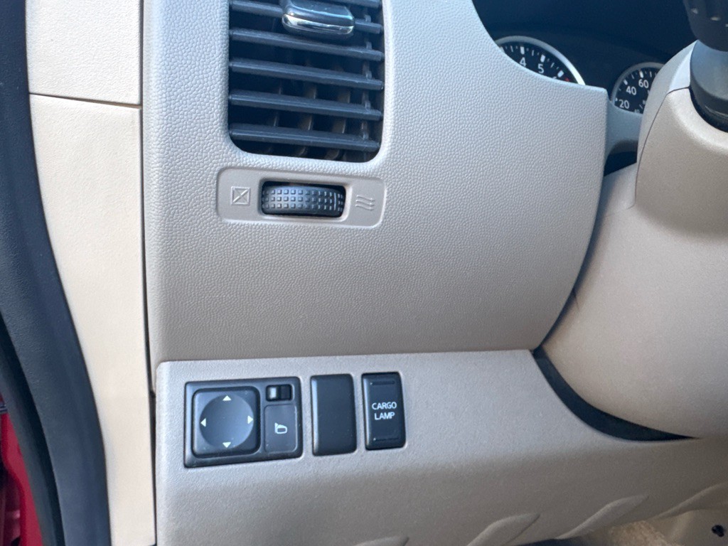 2010 Nissan Frontier Image 31