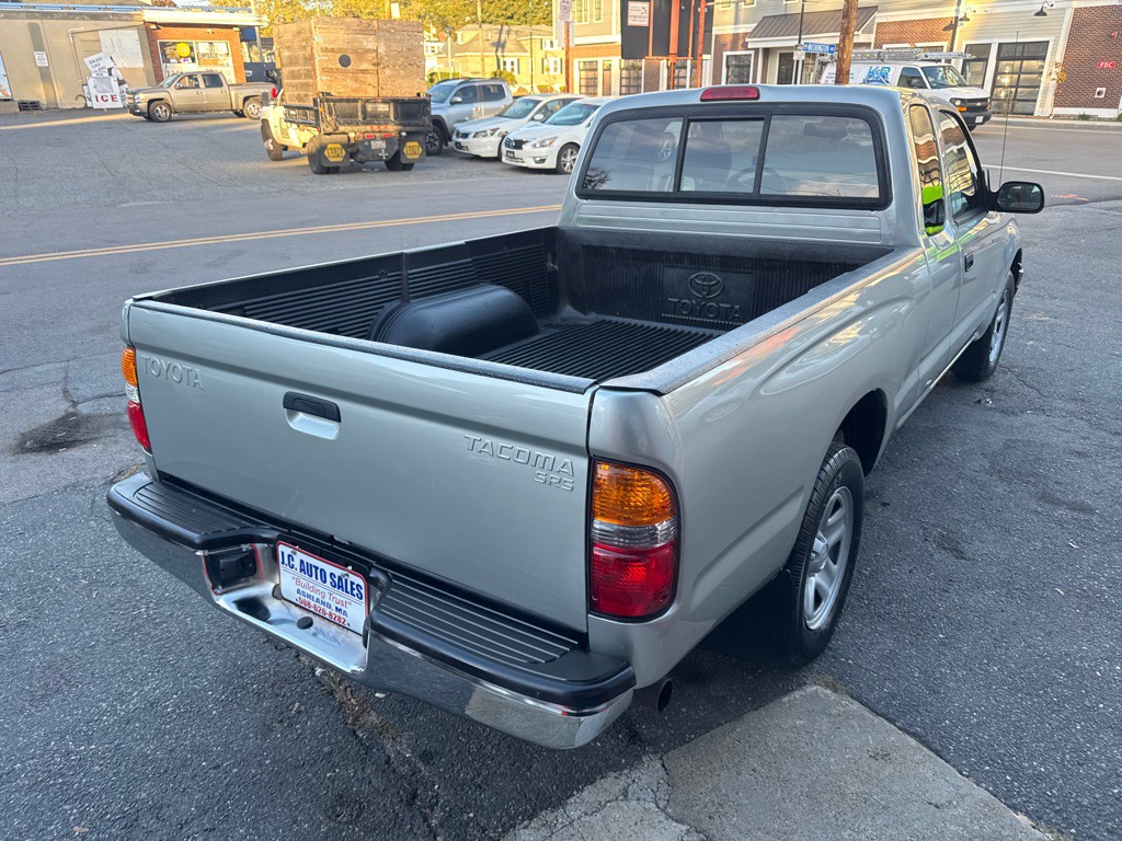 2003 Toyota Tacoma Image 4