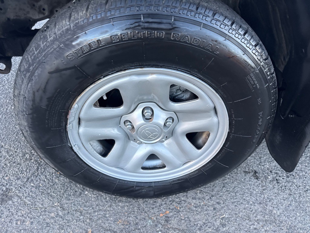 2003 Toyota Tacoma Image 9