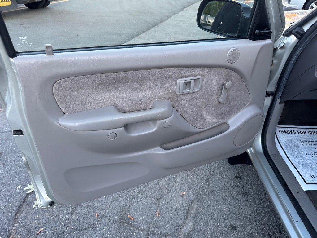2003 Toyota Tacoma Image 14