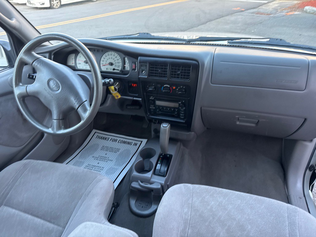 2003 Toyota Tacoma Image 17