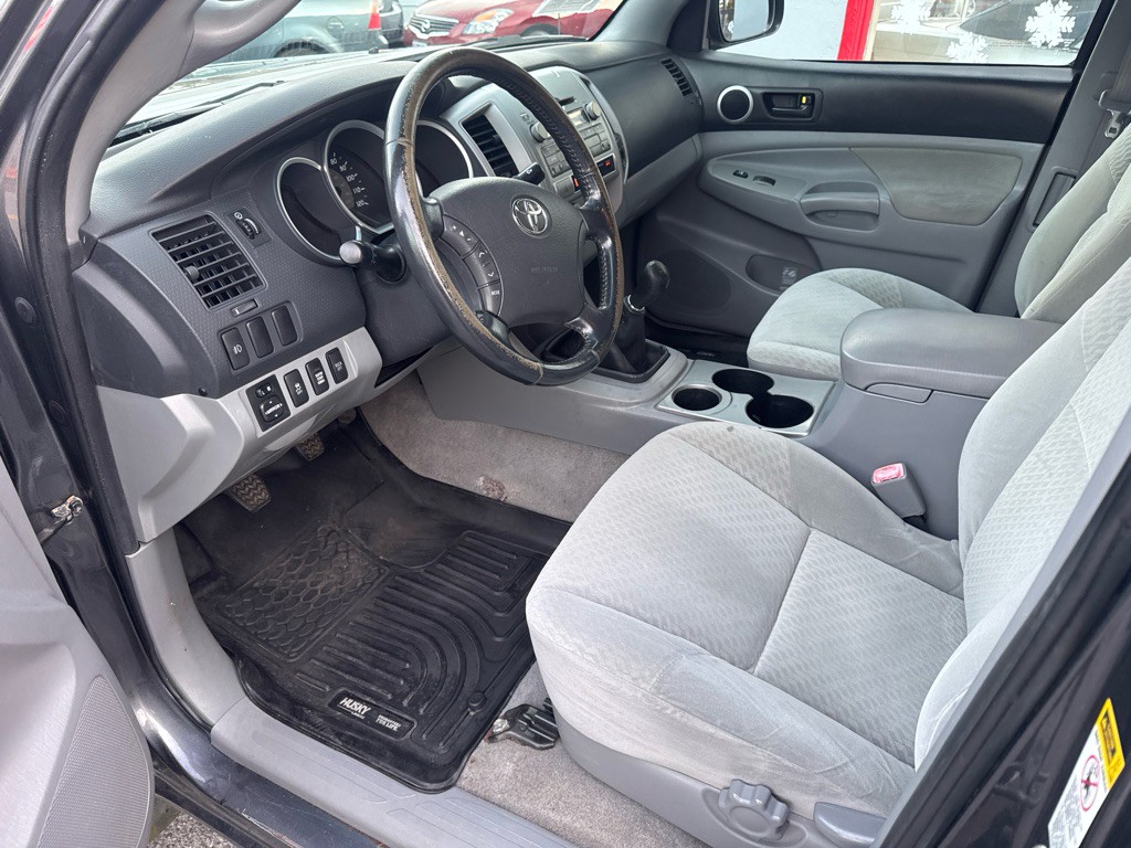 2010 Toyota Tacoma Image 13