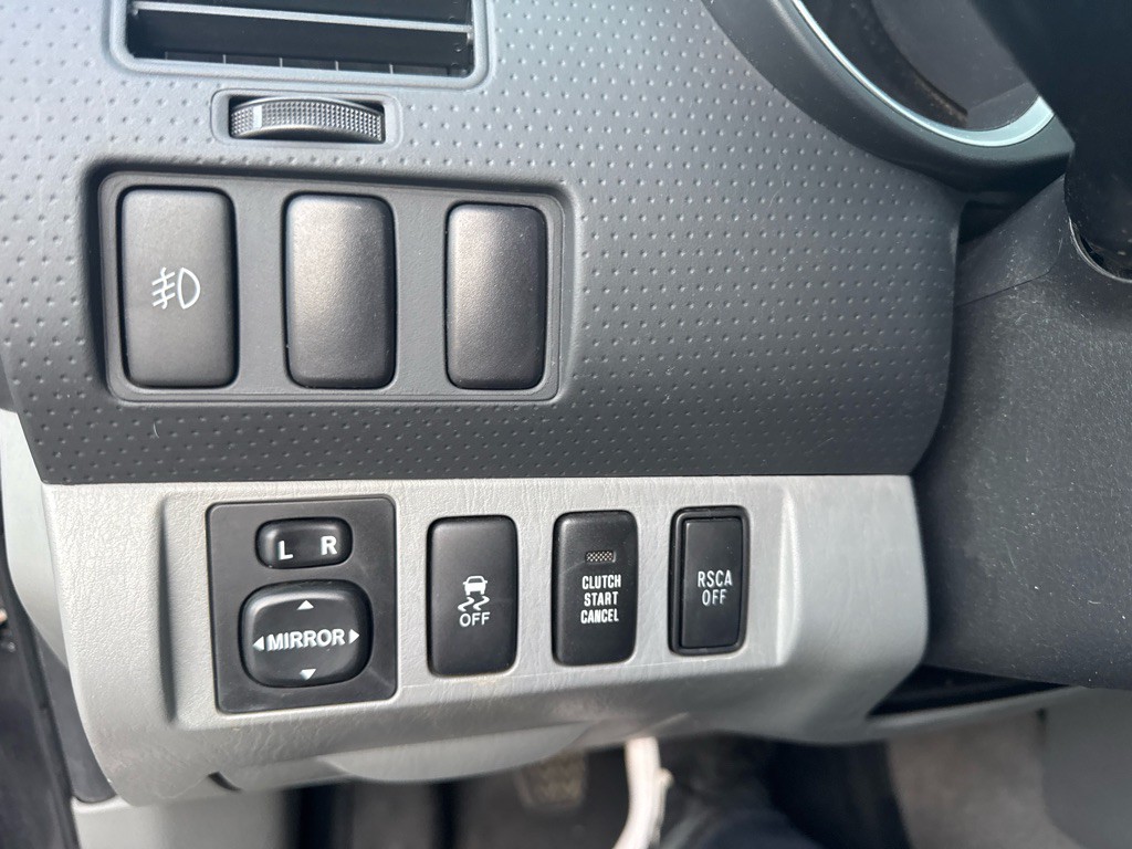 2010 Toyota Tacoma Image 28