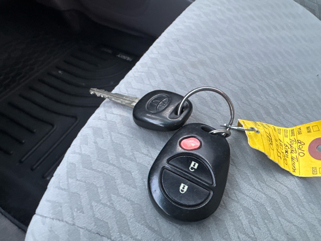 2010 Toyota Tacoma Image 30