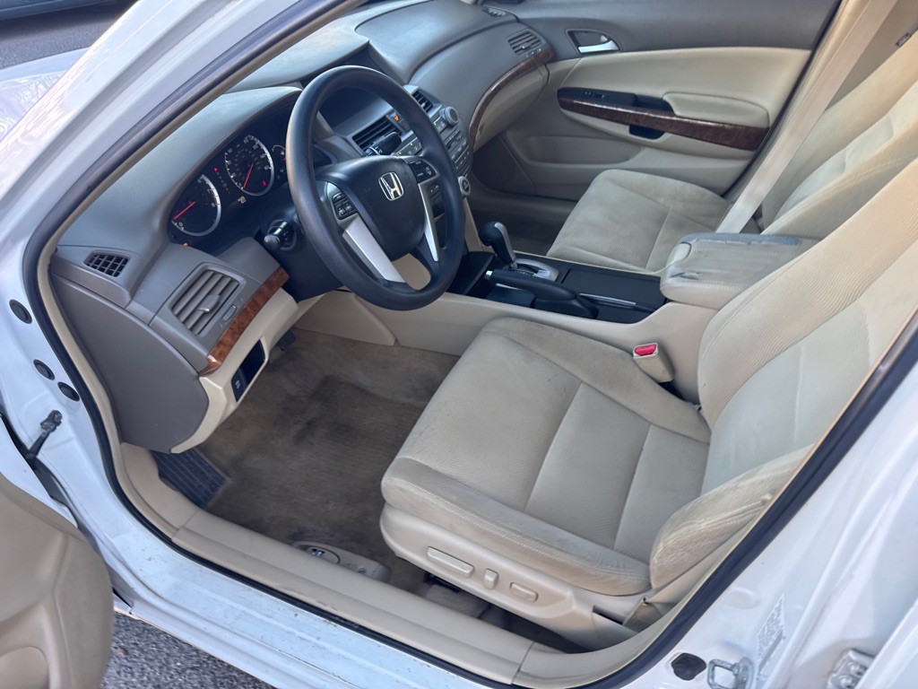 2008 Honda Accord Image 15