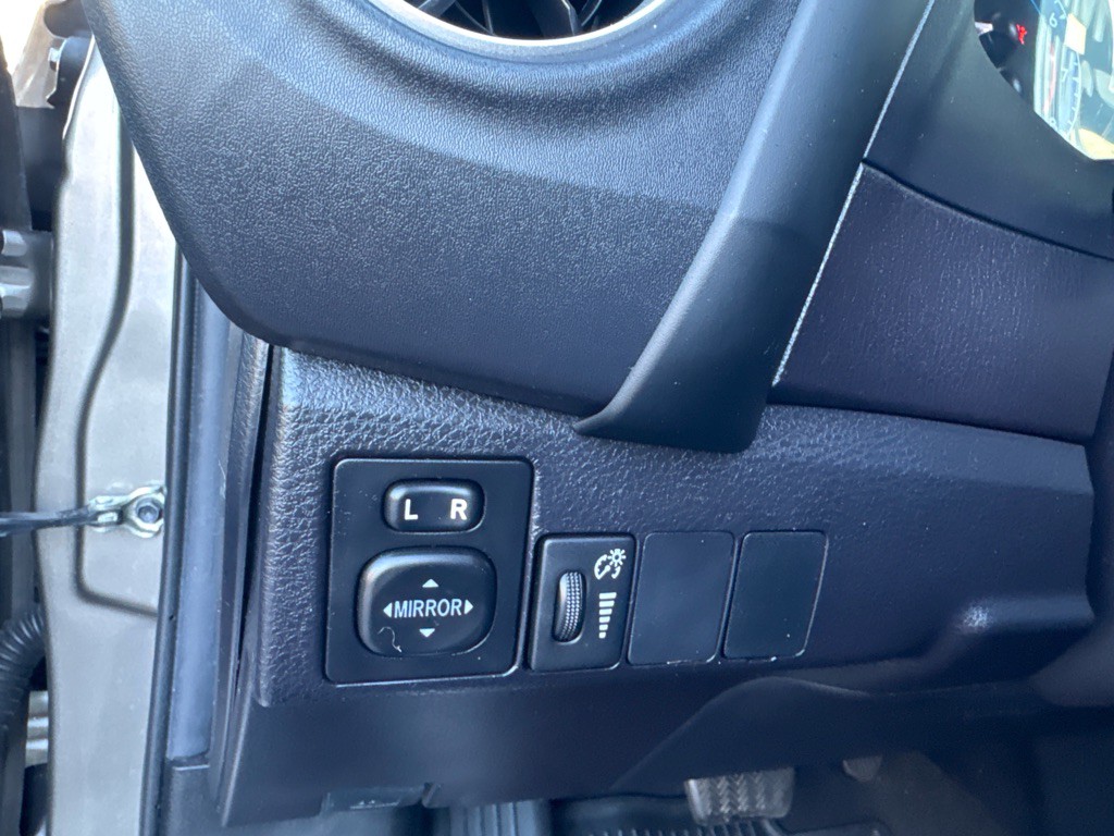 2019 Toyota Corolla Image 32