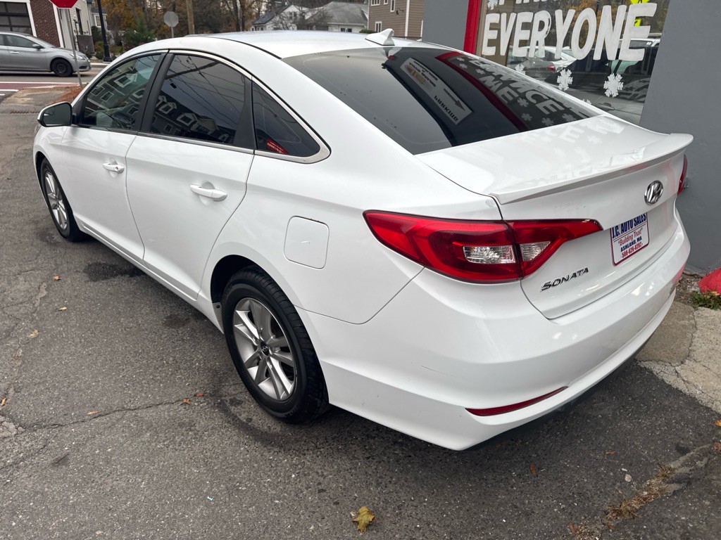 2016 Hyundai Sonata Image 6
