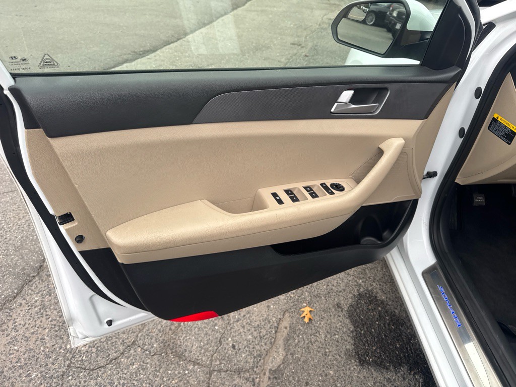 2016 Hyundai Sonata Image 14