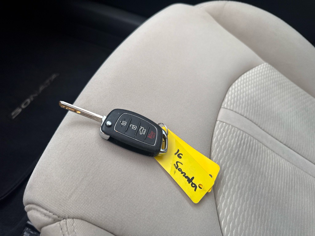 2016 Hyundai Sonata Image 29