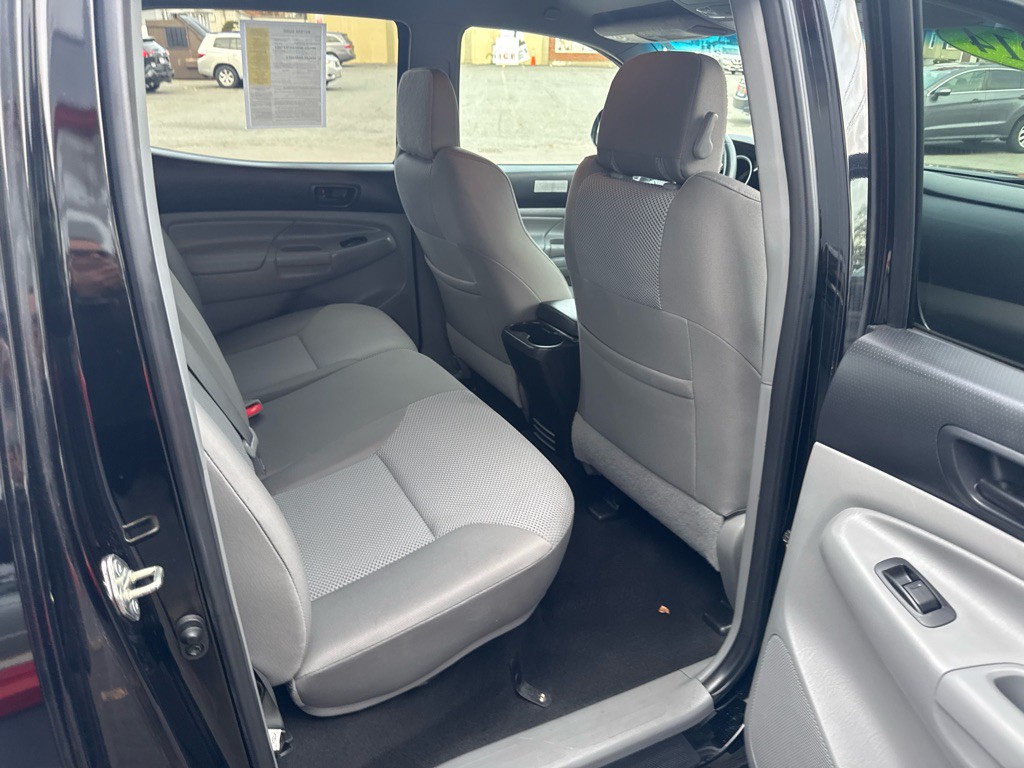 2014 Toyota Tacoma Image 22