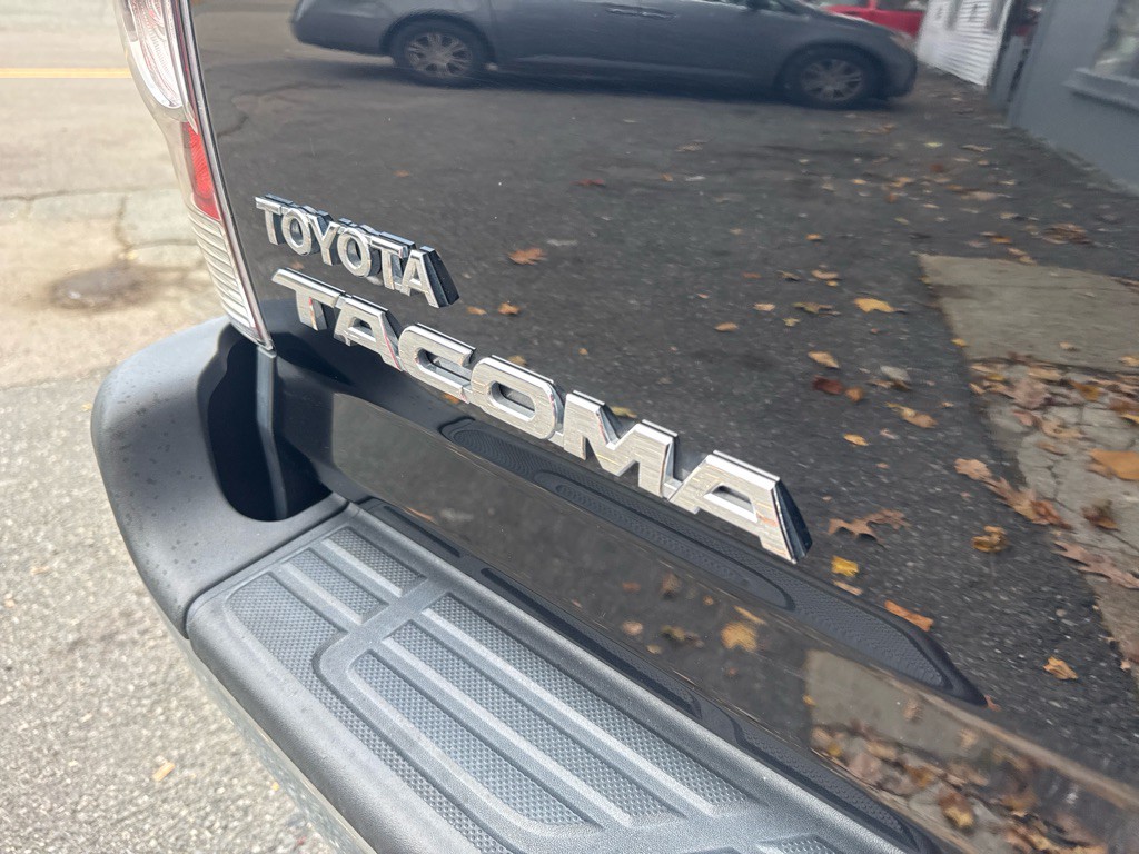 2014 Toyota Tacoma Image 26