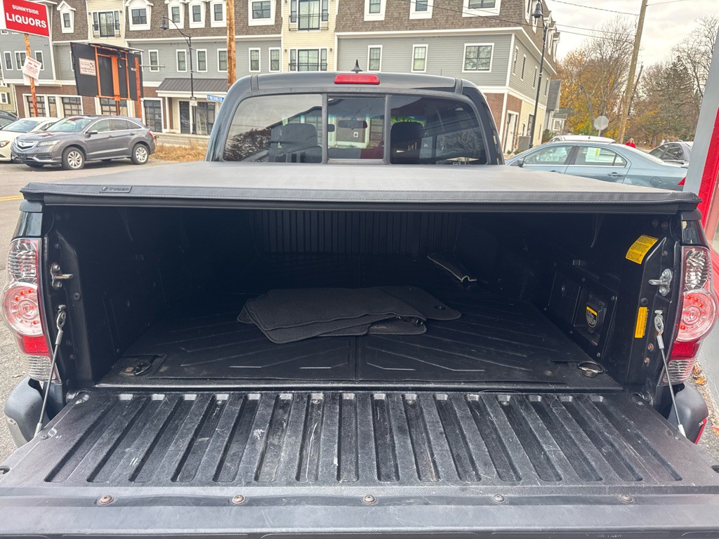 2014 Toyota Tacoma Image 27