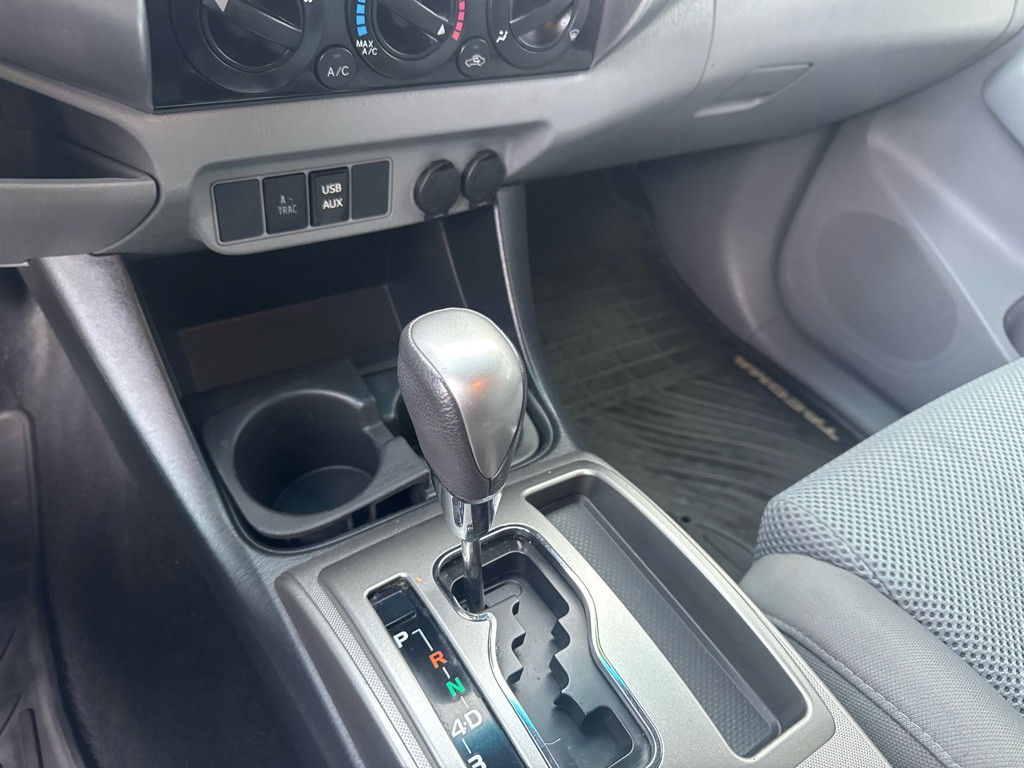 2014 Toyota Tacoma Image 30