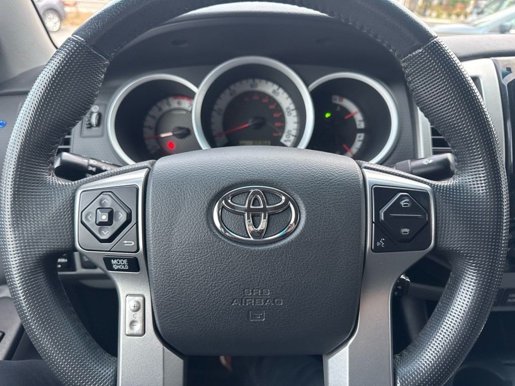 2014 Toyota Tacoma Image 36