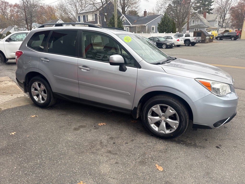 2015 Subaru Forester Image 4