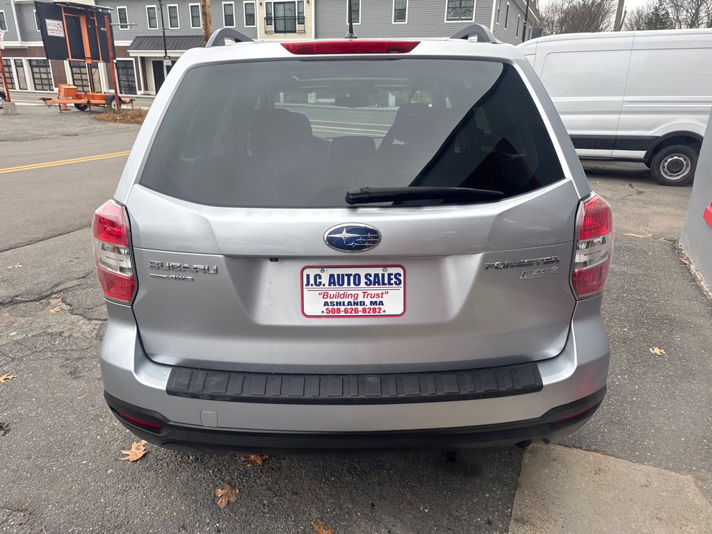 2015 Subaru Forester Image 6