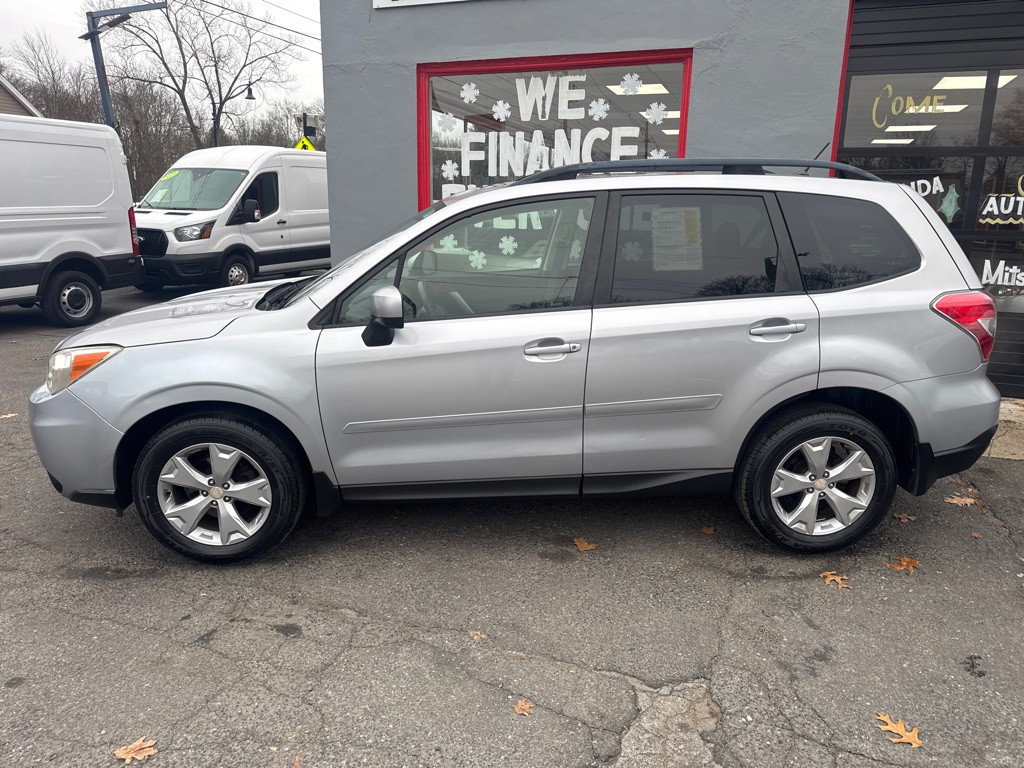 2015 Subaru Forester Image 8